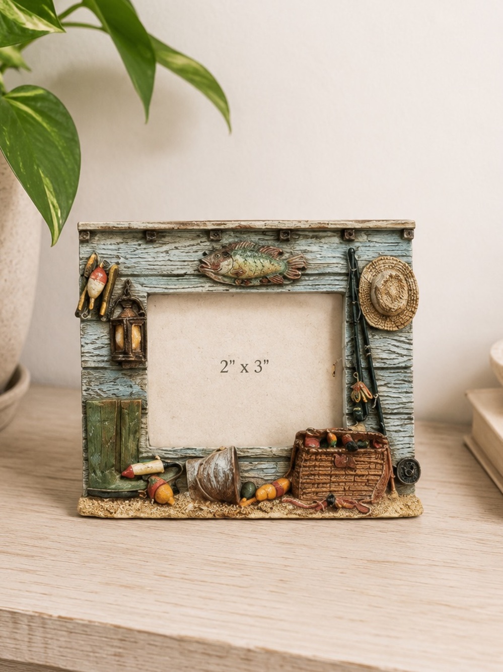 Vintage 3D Fishing Resin Picture Frame Nautical Cabin Lodge Lakehouse Decor Cave